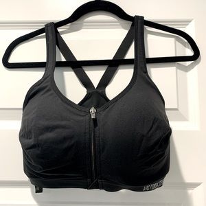 Victoria Sport Knockout Sports Bra 34DDD